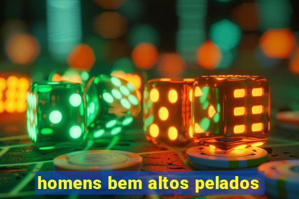 homens bem altos pelados